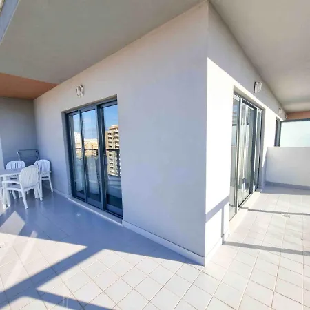 Rocha Tower Sunset Apartment *