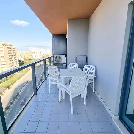 Rocha Tower Sunset דירה